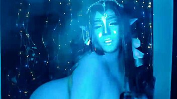 She Lives for Avatar Webcam Dancing