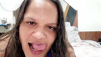 real cumshot, check out paty bumbum for proof!