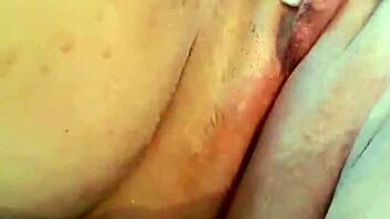 Bosnian mature solo in HD! 😍