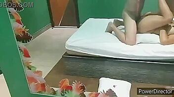 Juicy Peruvian Vagina Lubricates Big Cock