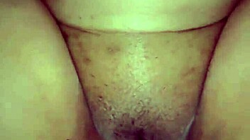 Gordinha delicia shows off big ass curves