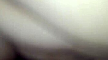 Vietnamese sister shares a friendly chat moment