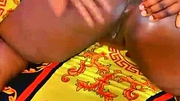 Shaved pussy amateur video update on Sunday