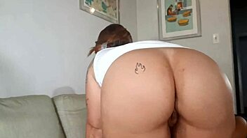 Blondeliberal safada da pro marido da amiga