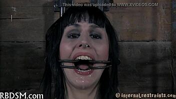 Punishing hottie with artistic drawings