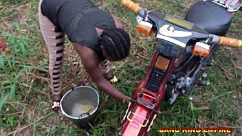 i begged for help after washing the motorcycle