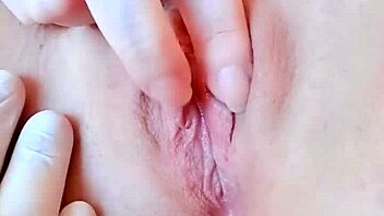 hey, i'm shaving my pussy hair and it's getting all wet and sexy down there. wanna see?