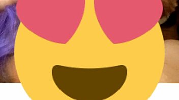 latina cachonda en perrito quiere chuparme la polla y follar en todas las poses