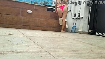 Wife Cheats with Pool Guy in Rough Bang