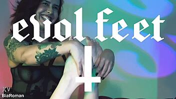 Redhead licks and sucks cute toes