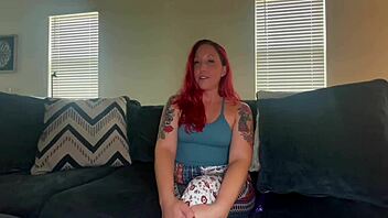 eat my horny wet pussy while i masturbate 😈