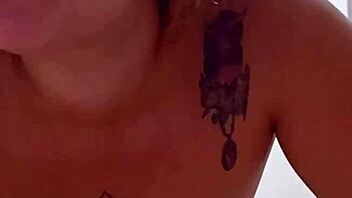 Young woman seduces her lover to leave his wife