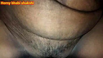 Bhabi, show those hairy armpits and pussy! Stepbrother pounds and creams with moans