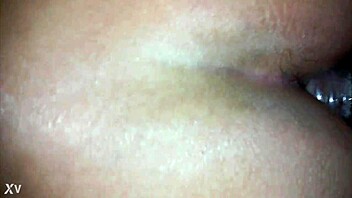 A closet travesti in Sur Lima gets some action from a neighbor