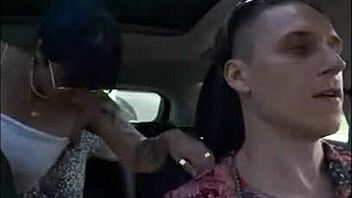 Sloppy sex game in car