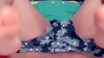 i'm a novinha trans playin with my ass after school, it's so fun and anal