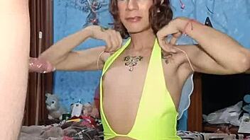 Realfemboy shares latest update vid from October 2024