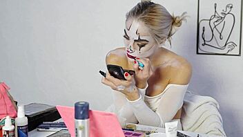 Harley Quinn Makeup Tutorial by Miss Daisy Diamond for Halloween