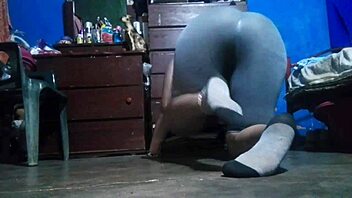 Very Sexy Brunette Has A Big Ass Working Out