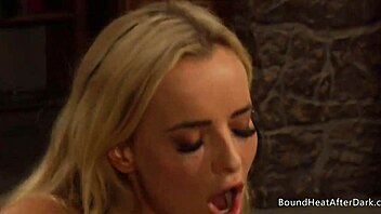 corporate lady gets fucked by colleague after asking for a lift 😏