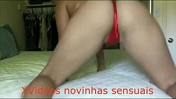 Peituda Twerking Seductively in Lingerie, Showing Off Her Moves