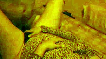 Did I open up on all fours for that latina wife? Her big ass in doggystyle holiday fucking.