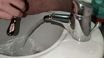 shaving my dick gets me excited and i cum