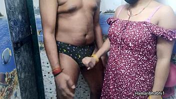 desi bhabhi’s hot handjob on blue panties