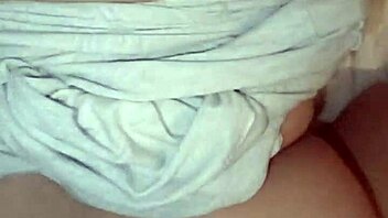 Annyira magányos voltam, könyörögtem a szomszédnak társaságért!