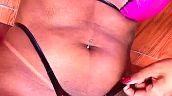 Bikini teen masturbates pussy orally 😍