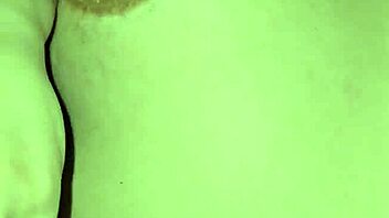 i masturbatin with this hot mature milf and her big ass part one