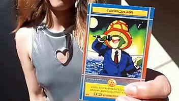 Bonneyuwu showcases her beautiful body in costumes while showing cards outdoors.