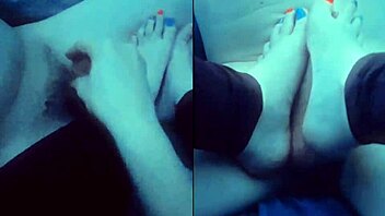 Barefoot Goddess Twinkletoes Gives Cuck Footjob