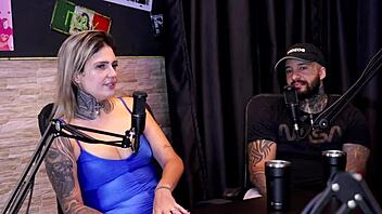 Wow, he cums on married women and discovers shocking secrets!