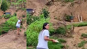 i’m obsessed with this delicious morena teasing her fans with steamy oral play in public.