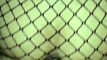 man, those mayas fit so tight on my skinny girl, she looks hot. just can’t stop staring at her vibe.