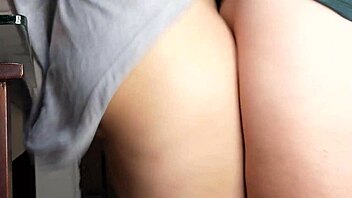 Hot homemade video of a curvy MILF getting fingered and fucked on bed