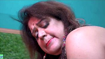 Hot Stepmom Pussy Drives Me Wild