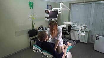 Ebony Titty Jade sucks and fucks huge cock in Mortal Kombat cosplay 😈