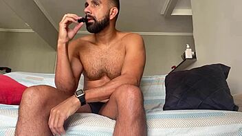 Dan Sanches Live Streaming 5 - Flashing Athletic Body in Bold Daily Routine.