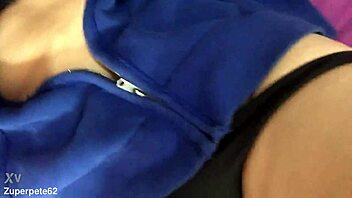 cachonda ama de casa mi hermanastra crystal se masturba ella es muy hot y le encanta grabarse para sus fans