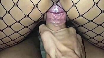 man, those mayas fit so tight on my skinny girl, she looks hot. just can’t stop staring at her vibe.