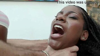 jenny pretinha enjoys double penetration