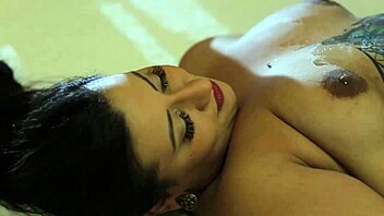 Meu massagista é lindo, sentei no pau gostoso dele