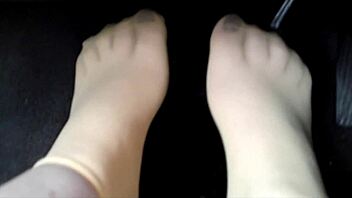 Tysk hemmagjord nylonfötter tease med 18+angel26s sexiga tår