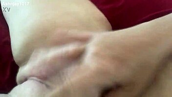 Ashlynn Plays With Her Pussy