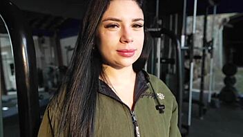 gym training turned into hot double fuck session! 😏