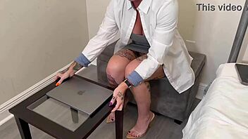 Unethical Therapist Sucks Client's Cock