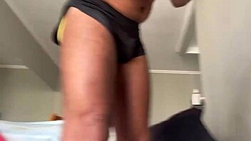 Dan Sanches Live Streaming 5 - Flashing Athletic Body in Bold Daily Routine.