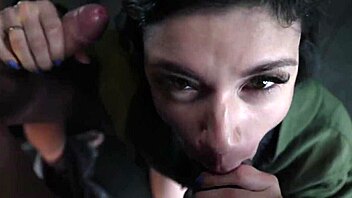 gym training turned into hot double fuck session! 😏